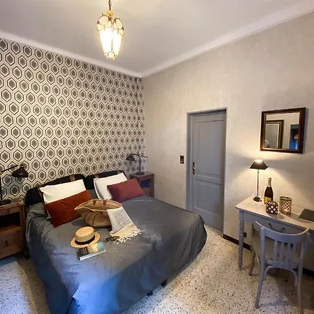 Le Ponteil Отель Антиб