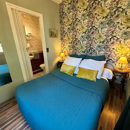 Hotel Le Ponteil 2*